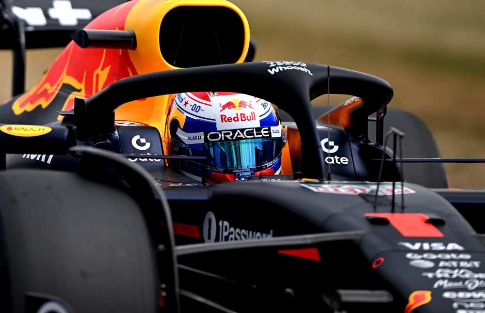 哈斯车队绝杀阿斯顿马丁，皮亚斯特里状态火热