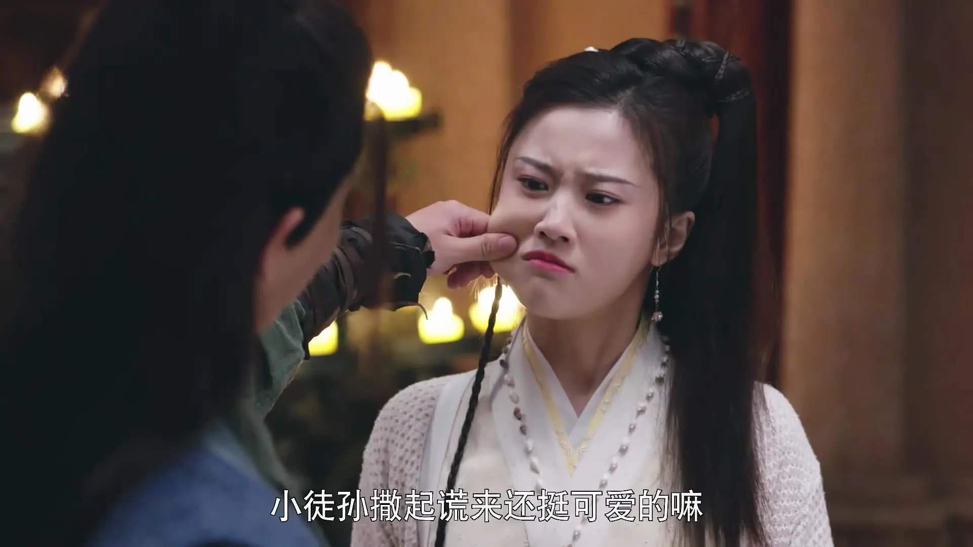 爱游戏在线-跨界巅峰对决，深圳队鏖战NBA灰熊，库里客串惊艳四座