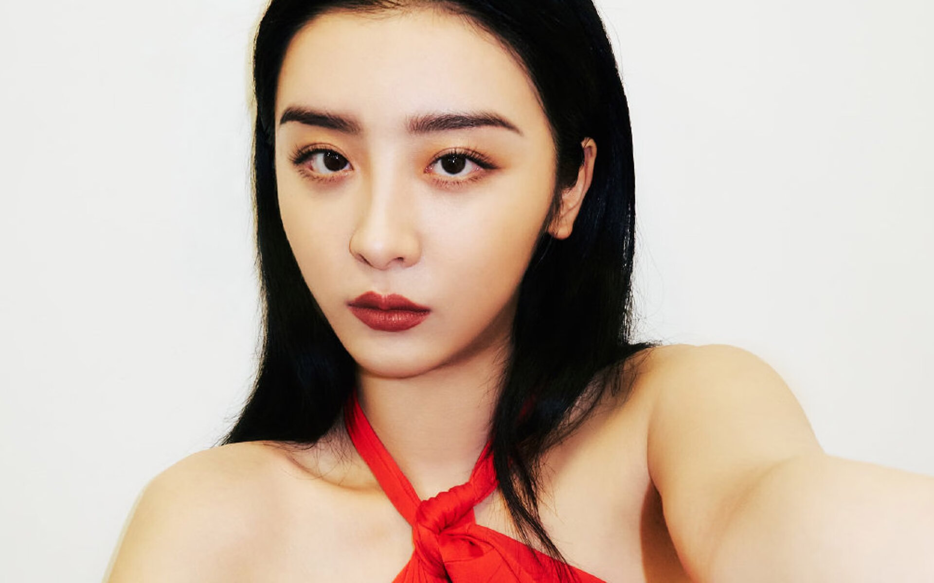 当世界杯绿茵点燃社区战场，一场国王与活塞的另类血拼