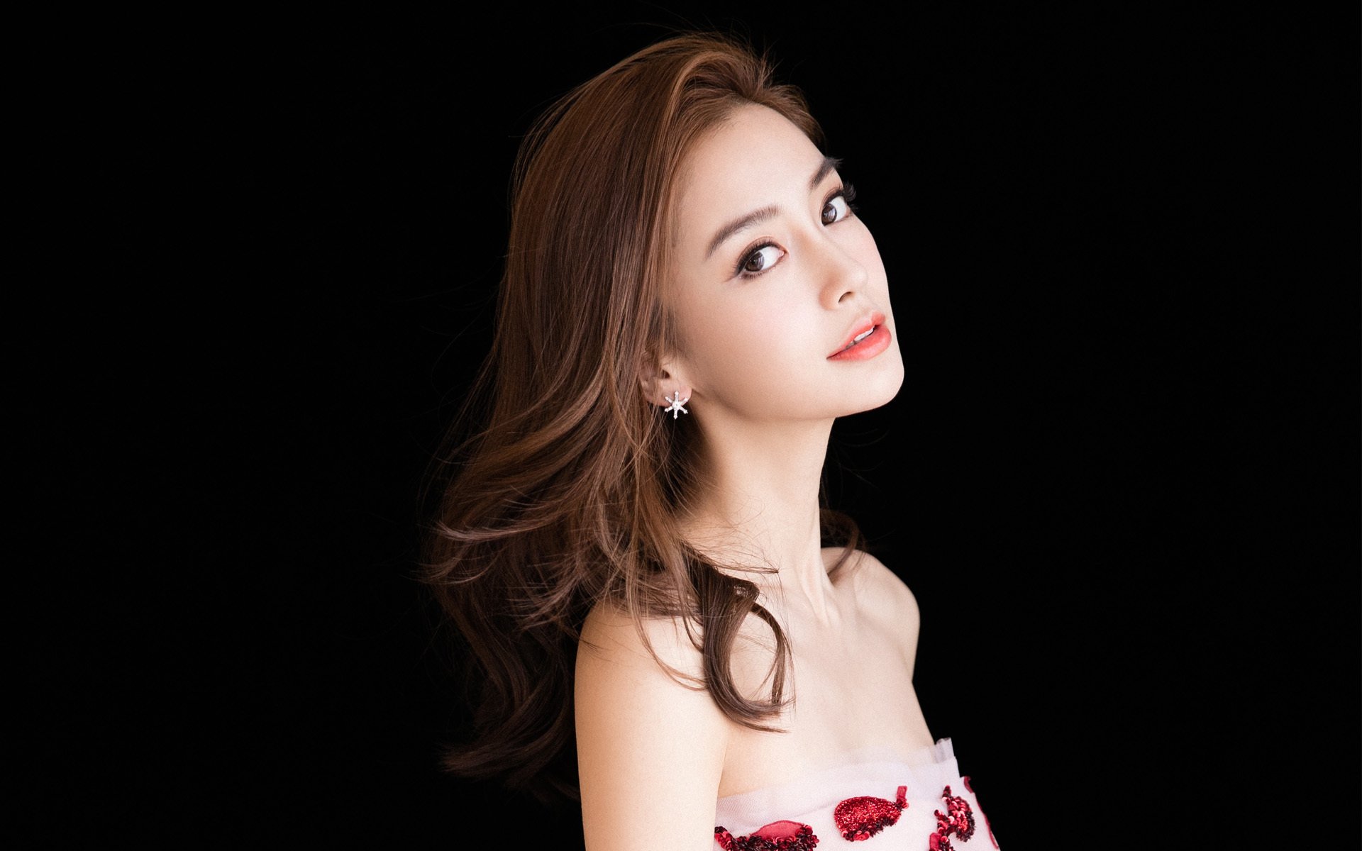 拜仁惊天绝杀与曼联战术碾压,足球世界不可复制的唯一性